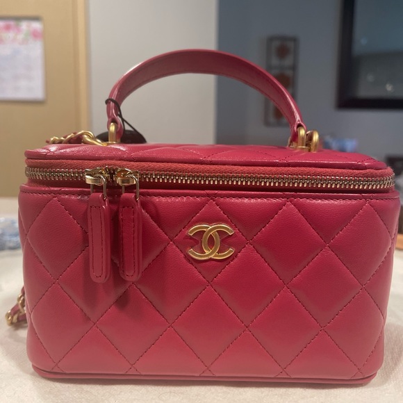 Chanel Vanity Top handle - Picture 3 of 16